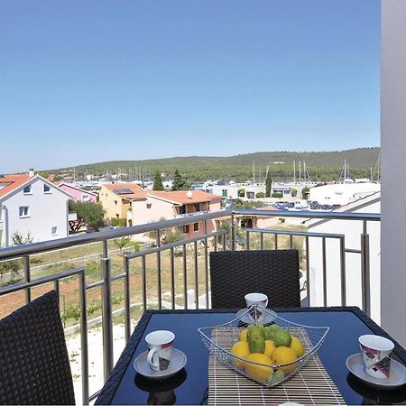 1 Bedroom Cozy Apartment In Bibinje Exteriér fotografie